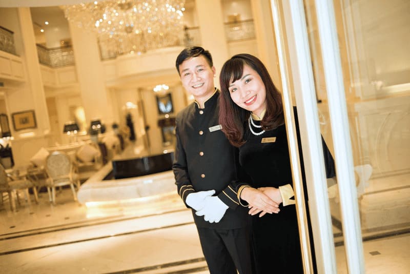 đồng phục khách sạn 5 sao - 2